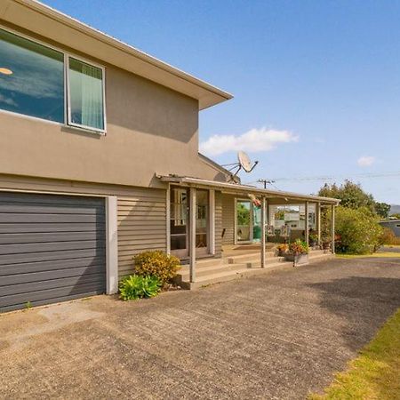 Hosts On The Coast View To Mercury Whitianga Exterior photo