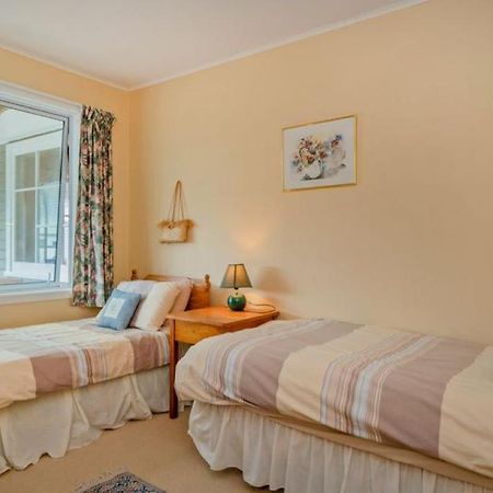 Hosts On The Coast View To Mercury Whitianga Exterior photo